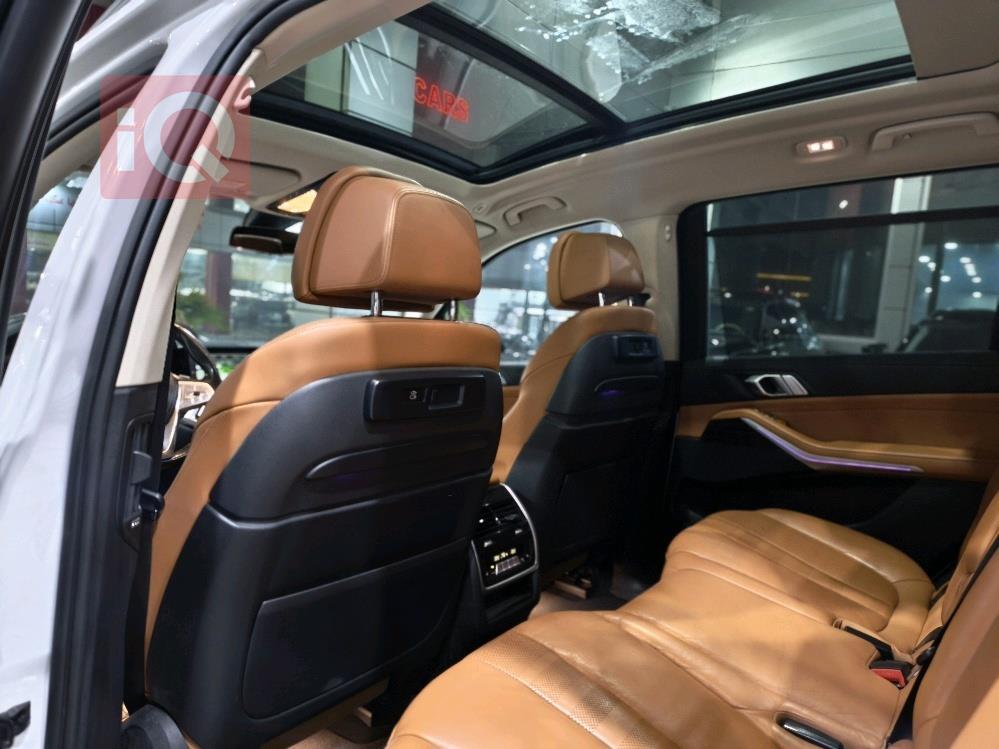 بي ام دبليو X7